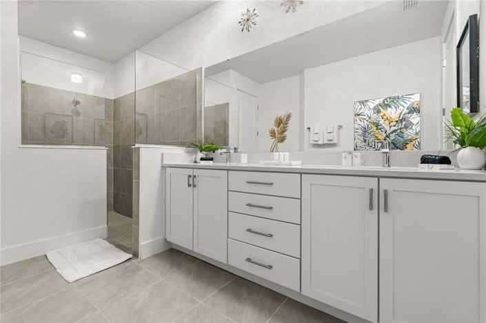 Image No.12-6 Bed House for sale