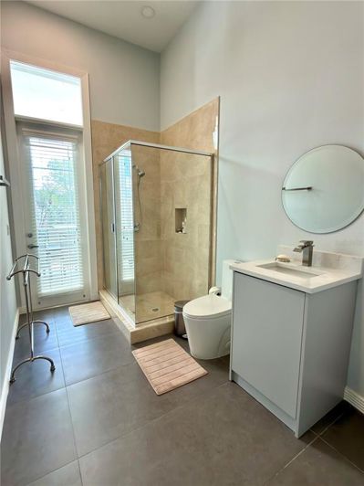 Image No.12-5 Bed House for sale