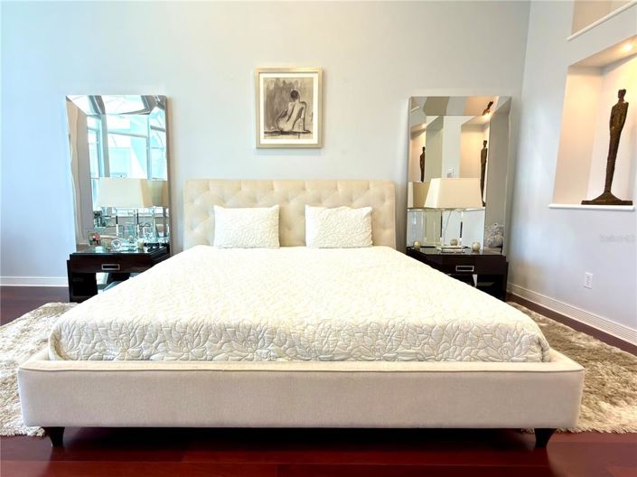 Image No.24-5 Bed House for sale