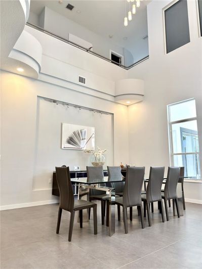 Image No.3-5 Bed House for sale