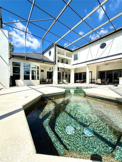 Image No.43-5 Bed House for sale