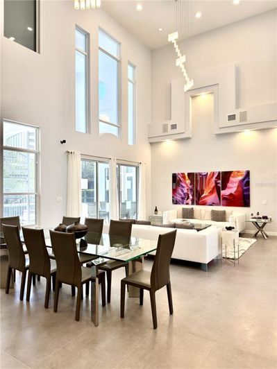 Image No.7-5 Bed House for sale