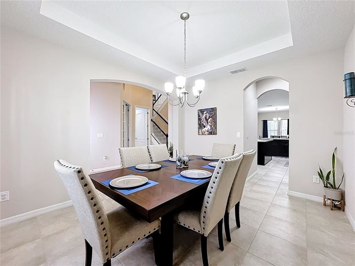 Image No.17-4 Bed House for sale