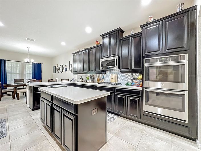 Image No.22-4 Bed House for sale