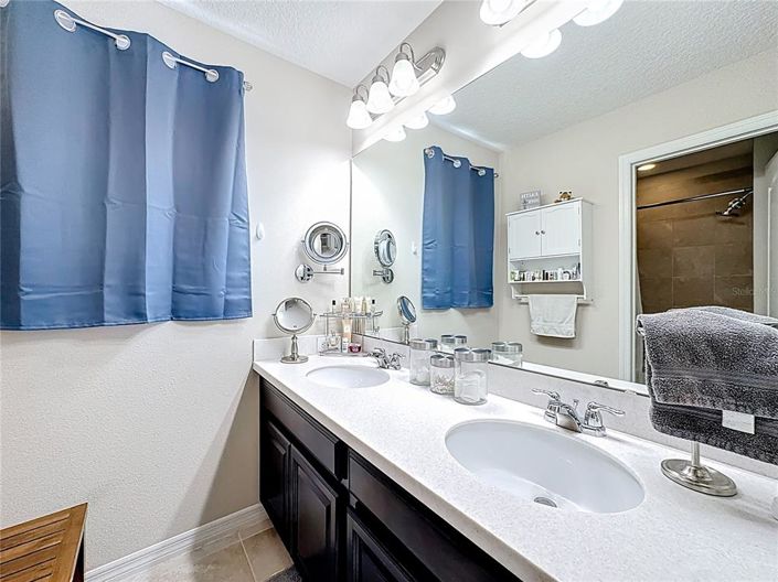 Image No.52-4 Bed House for sale