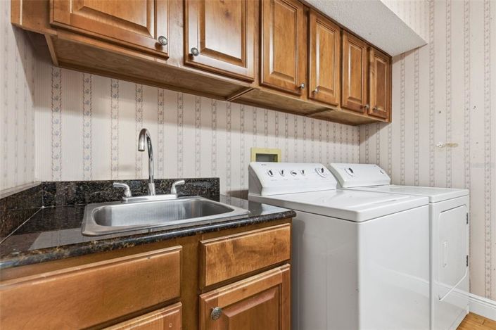 Image No.25-3 Bed House for sale