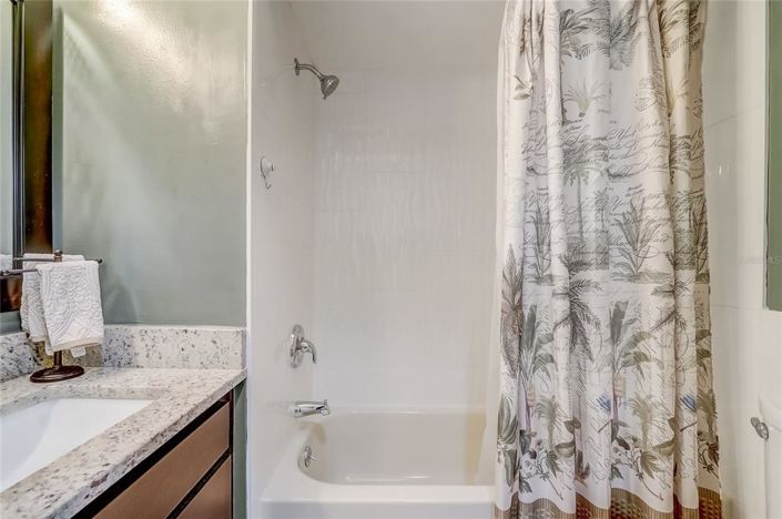 Image No.18-3 Bed House for sale