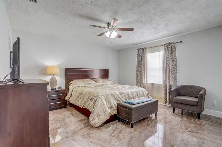 Image No.22-3 Bed House for sale