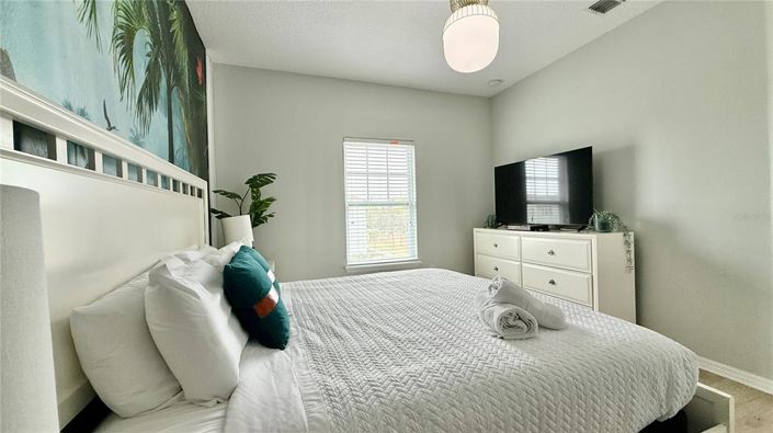 Image No.19-4 Bed Townhouse for sale