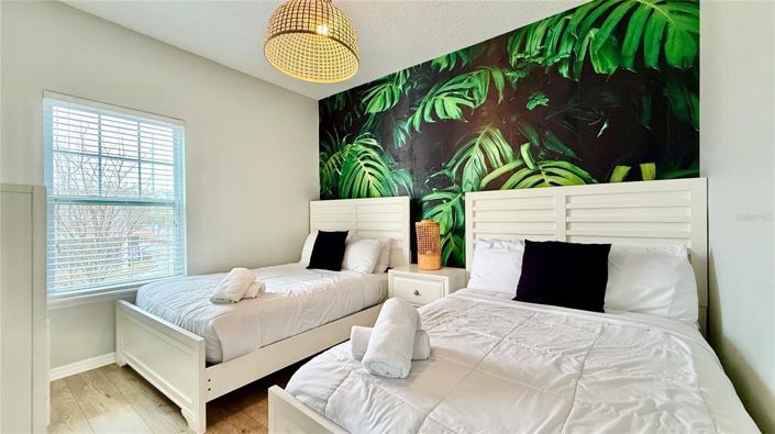 Image No.23-4 Bed Townhouse for sale