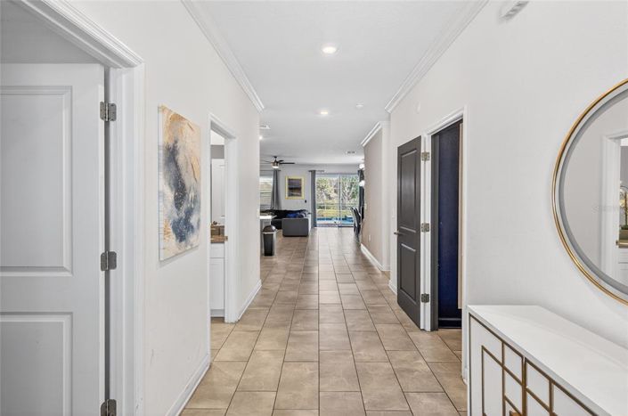 Image No.7-9 Bed House for sale