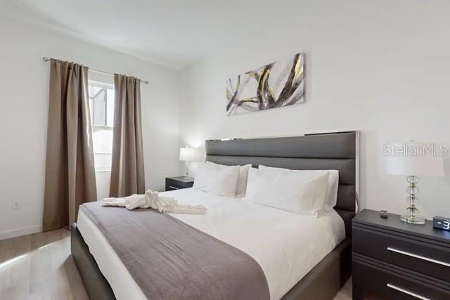 Image No.12-5 Bed Townhouse for sale