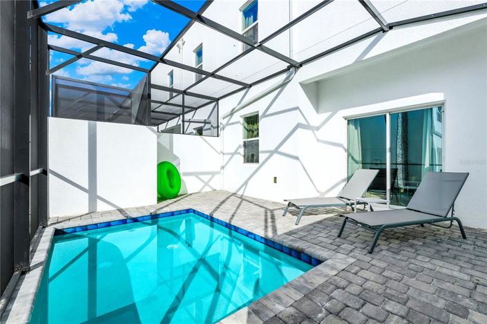 Image No.24-5 Bed Townhouse for sale