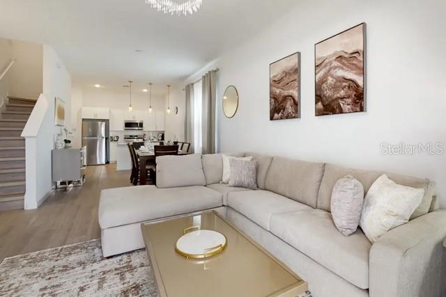 Image No.5-5 Bed Townhouse for sale