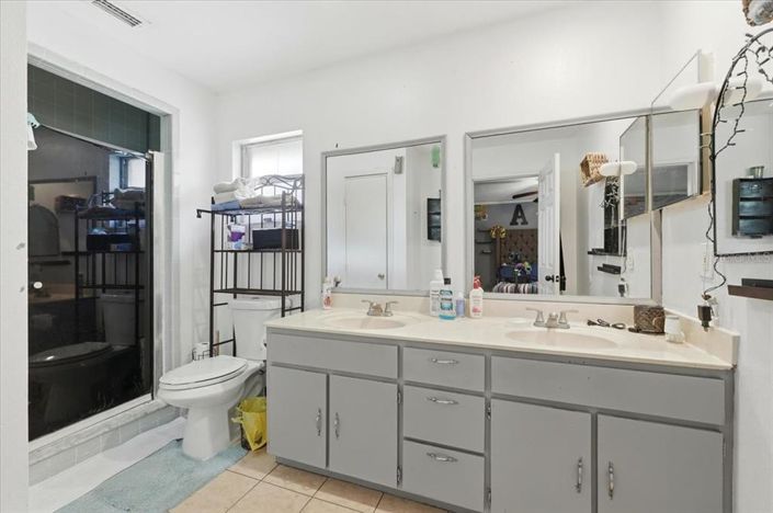 Image No.9-3 Bed House for sale