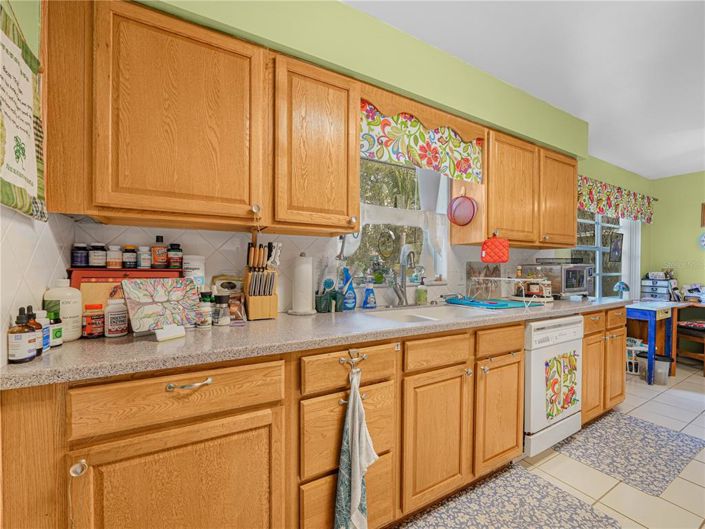 Image No.12-2 Bed House for sale