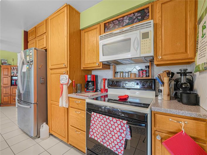 Image No.13-2 Bed House for sale