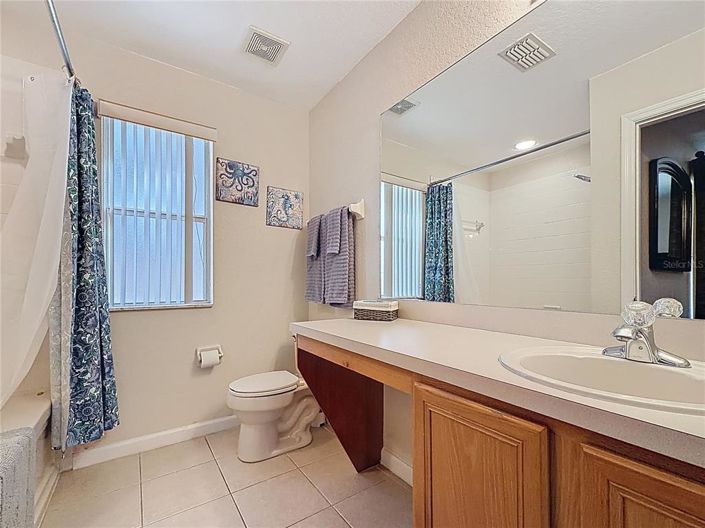 Image No.15-4 Bed Townhouse for sale