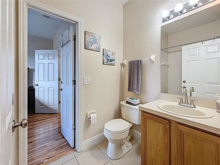 Image No.17-4 Bed Townhouse for sale