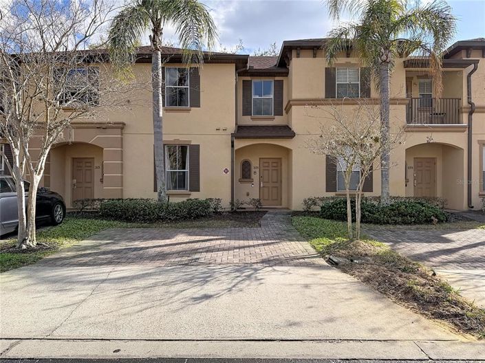 Image No.2-4 Bed Townhouse for sale