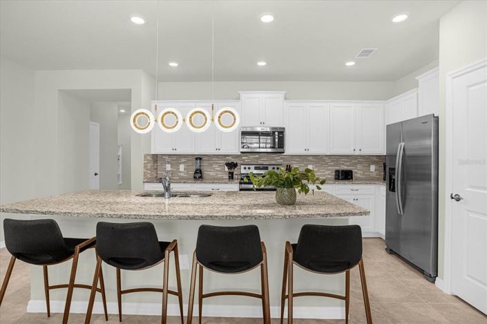 Image No.11-5 Bed Townhouse for sale