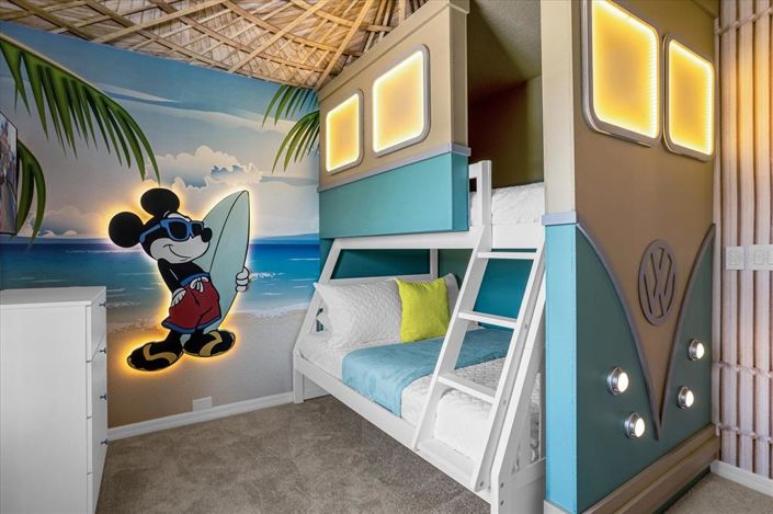 Image No.34-5 Bed Townhouse for sale