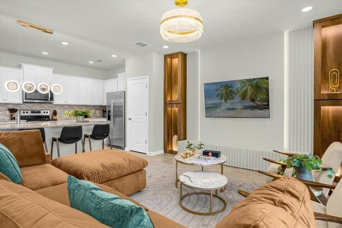 Image No.4-5 Bed Townhouse for sale