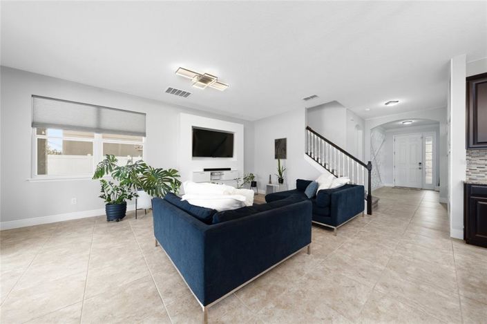 Image No.14-5 Bed House for sale