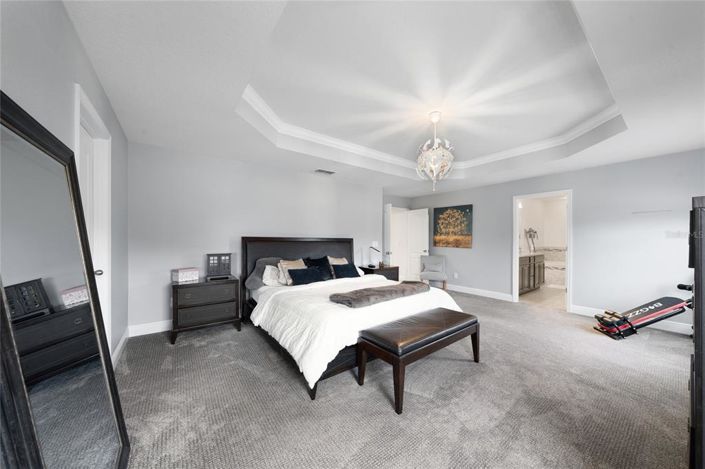 Image No.18-5 Bed House for sale