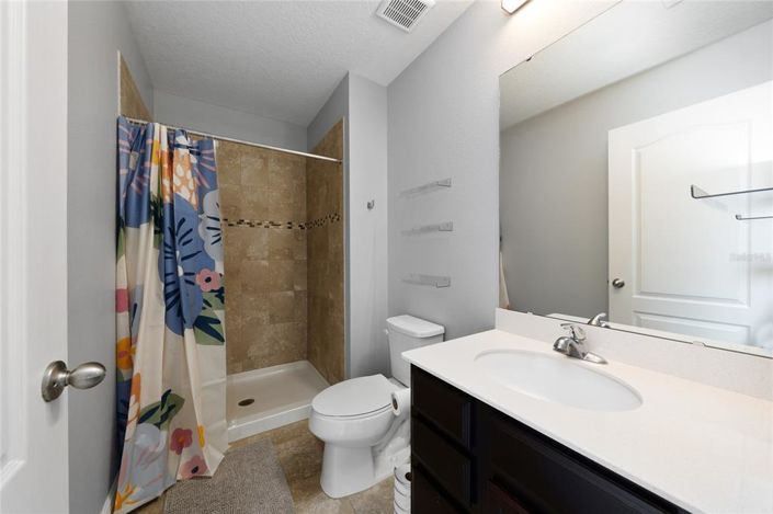 Image No.30-5 Bed House for sale