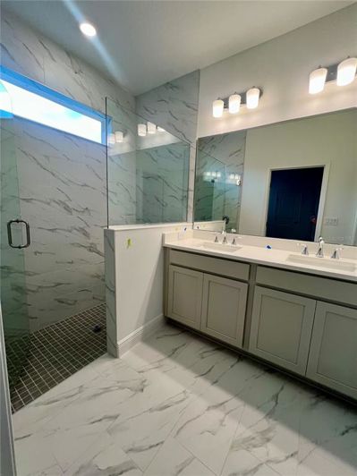 Image No.10-4 Bed House for sale