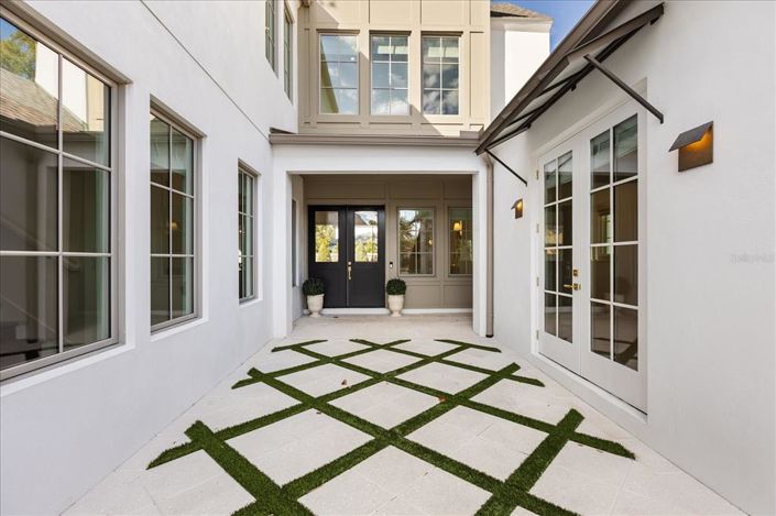 Image No.5-4 Bed House for sale