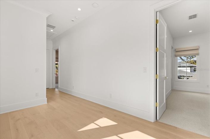 Image No.56-4 Bed House for sale