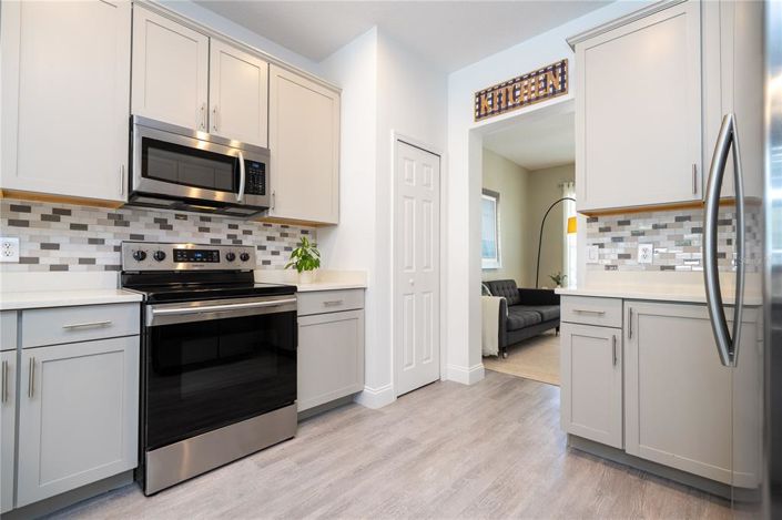 Image No.11-3 Bed House for sale