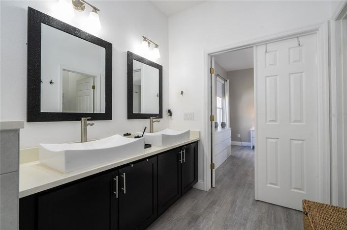 Image No.32-3 Bed House for sale