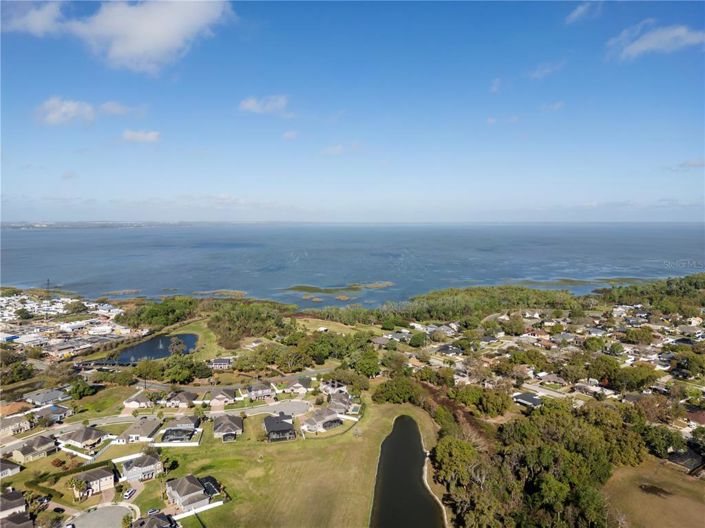 Image No.10-3 Bed House for sale