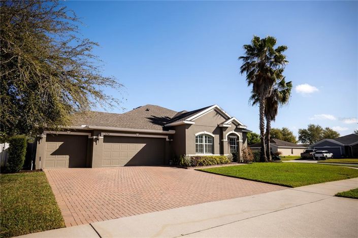 Image No.11-3 Bed House for sale