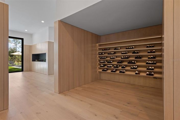 Image No.15-5 Bed House for sale