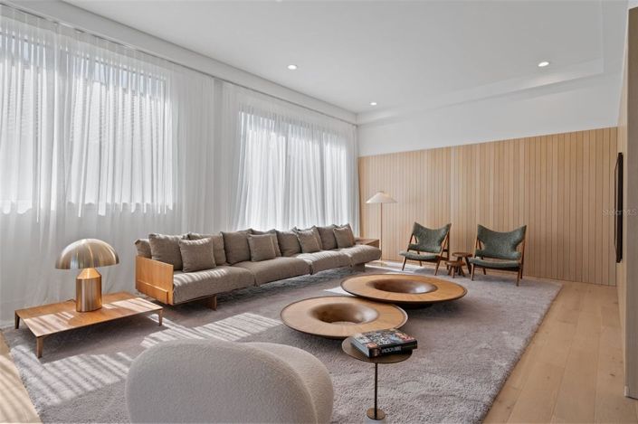 Image No.22-5 Bed House for sale