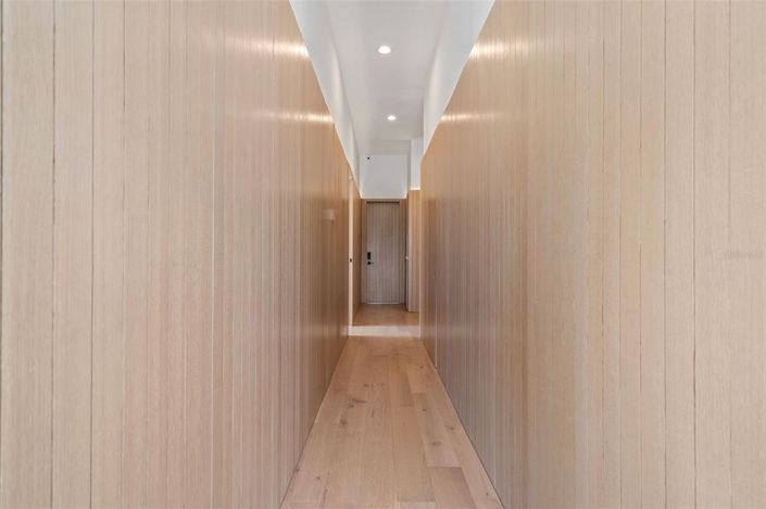 Image No.24-5 Bed House for sale