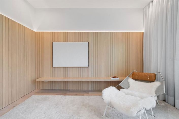 Image No.30-5 Bed House for sale