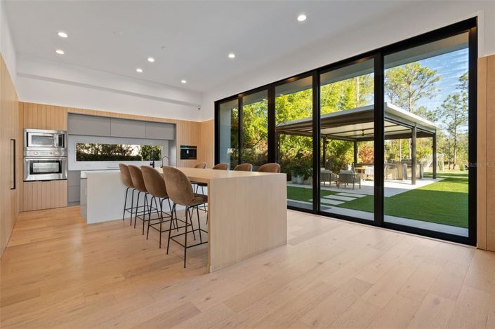 Image No.4-5 Bed House for sale