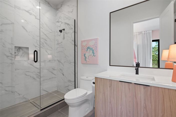 Image No.42-5 Bed House for sale