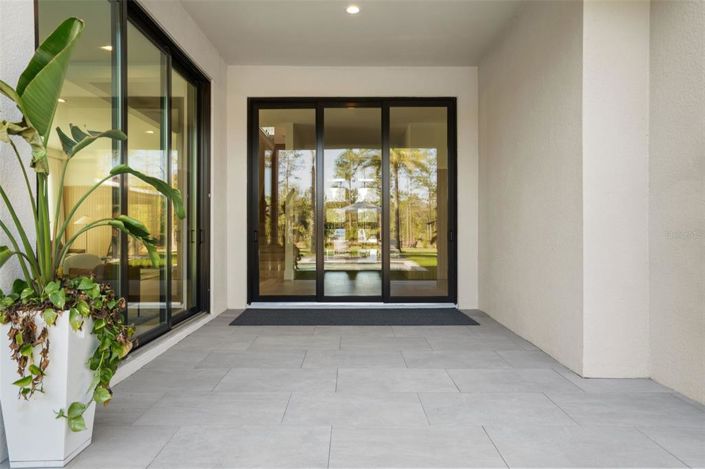 Image No.54-5 Bed House for sale