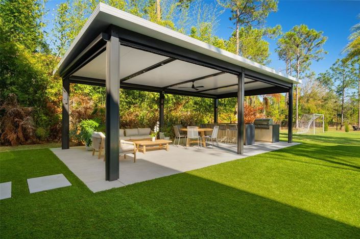 Image No.56-5 Bed House for sale