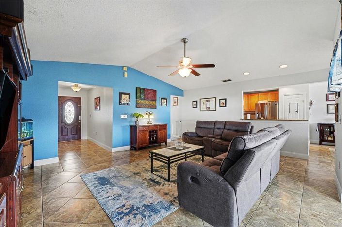 Image No.6-Maison de 4 chambres à vendre à Saint John