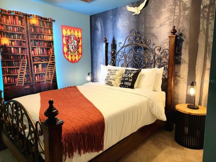 Image No.25-5 Bed Townhouse for sale