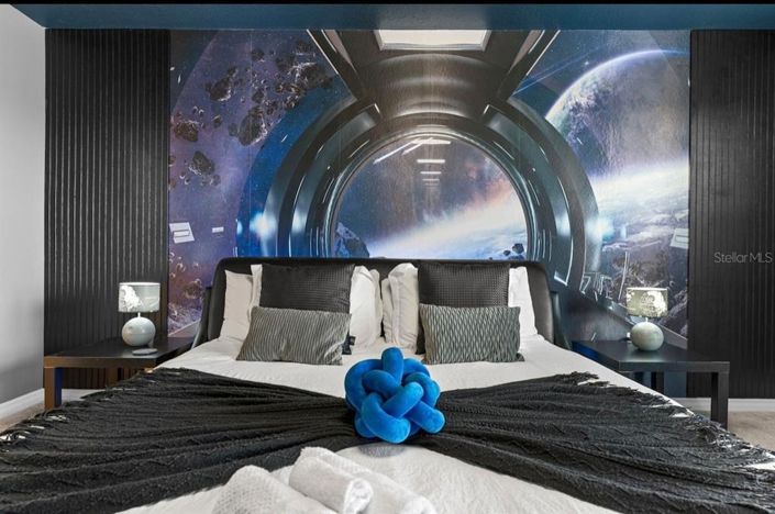 Image No.37-5 Bed Townhouse for sale