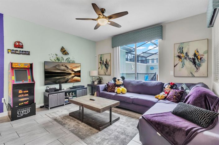 Image No.26-4 Bed Townhouse for sale