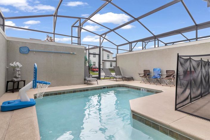 Image No.27-4 Bed Townhouse for sale